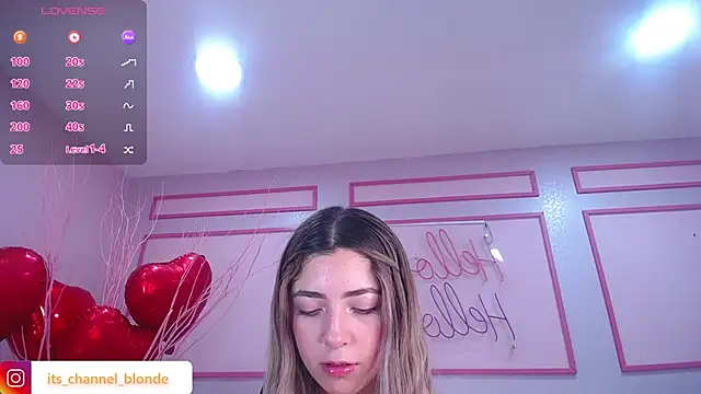 Snapshot of channel_blonde_a chatting on February 2025 10:53:02 PM channel blonde a online show from February 2025 10:53:02 PM