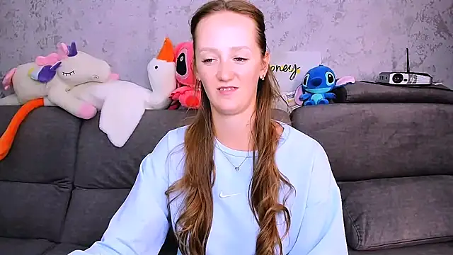 Snapshot of DreameSoul chatting on September 2025 01:02:01 PM DreameSoul online show from September 2025 01:02:01 PM