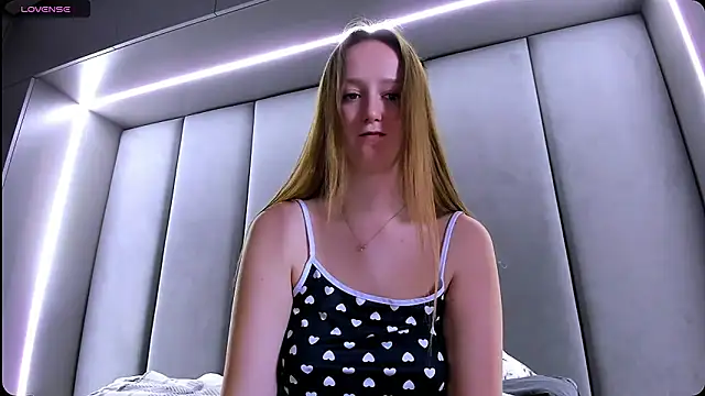 Snapshot of DreameSoul chatting on February 2026 10:31:02 AM DreameSoul online show from February 2026 10:31:02 AM