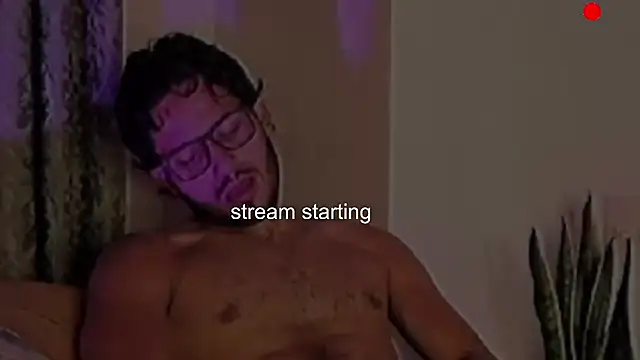 Snapshot of Nicholasrodrii chatting on December 2024 11:56:02 PM Nicholasrodrii online show from December 2024 11:56:02 PM