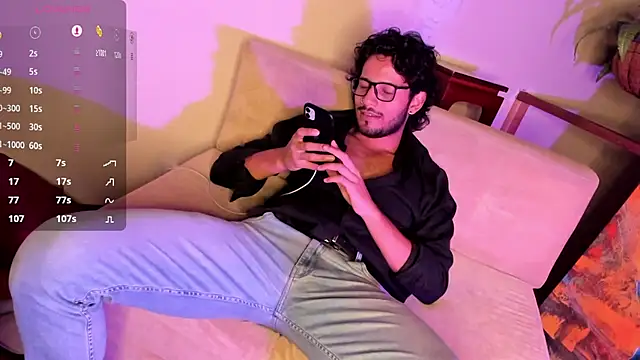 Snapshot of Nicholasrodrii chatting on January 2025 01:39:02 AM Nicholasrodrii online show from January 2025 01:39:02 AM