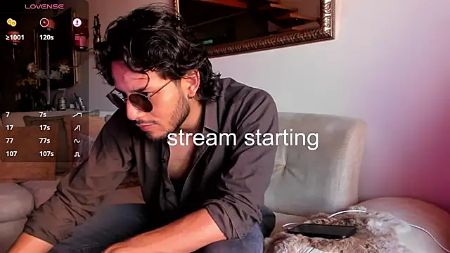 Snapshot of Nicholasrodrii chatting on January 2025 09:11:02 PM Nicholasrodrii online show from January 2025 09:11:02 PM