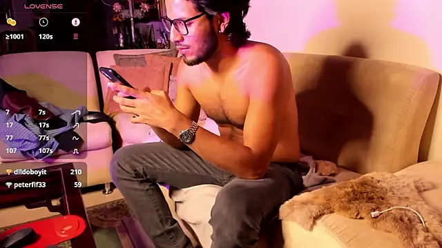 Snapshot of Nicholasrodrii chatting on January 2025 04:13:01 AM Nicholasrodrii online show from January 2025 04:13:01 AM