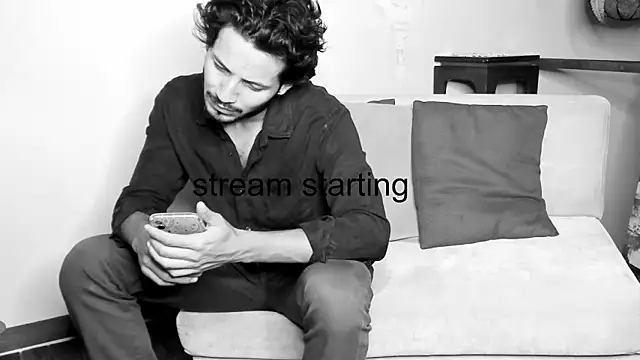 Snapshot of Nicholasrodrii chatting on February 2025 10:22:01 PM Nicholasrodrii online show from February 2025 10:22:01 PM