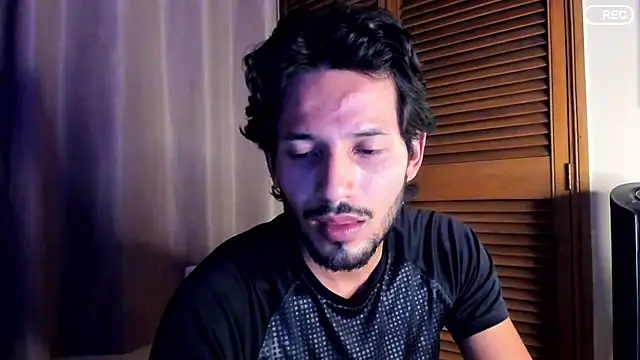 Snapshot of Nicholasrodrii chatting on September 2025 12:54:02 AM Nicholasrodrii online show from September 2025 12:54:02 AM