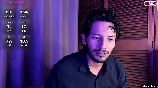 Snapshot of Nicholasrodrii chatting on October 2025 11:24:02 PM Nicholasrodrii online show from October 2025 11:24:02 PM