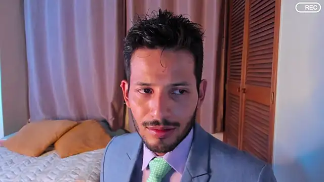 Snapshot of Nicholasrodrii chatting on January 2026 10:25:01 PM Nicholasrodrii online show from January 2026 10:25:01 PM