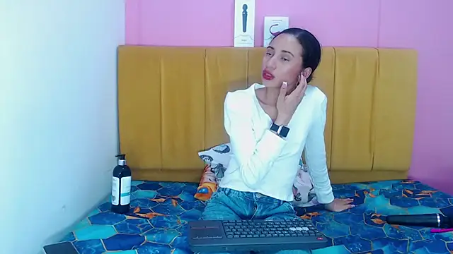 angelinabrookcm101 online show from December 2024 05:14:02 AM