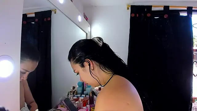 Snapshot of brianaGuzman chatting on July 2026 06:39:02 PM brianaGuzman online show from July 2026 06:39:02 PM