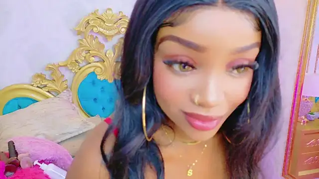 SalomeRestrepo online show from December 2025 04:33:02 AM