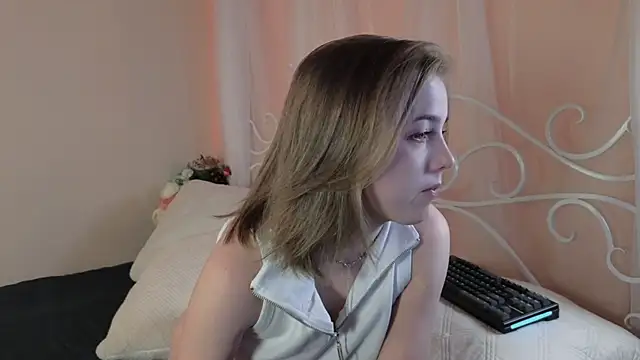 Snapshot of mary_ton chatting on March 2025 05:32:01 AM mary ton online show from March 2025 05:32:01 AM