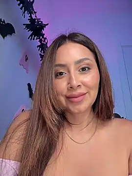 Snapshot of vixen_allure chatting on October 2025 11:51:02 AM vixen allure online show from October 2025 11:51:02 AM