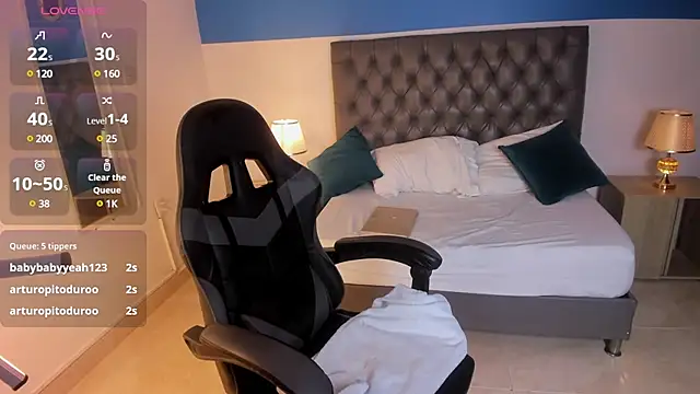 Snapshot of irantzu_hank chatting on December 2024 09:30:02 PM irantzu hank online show from December 2024 09:30:02 PM