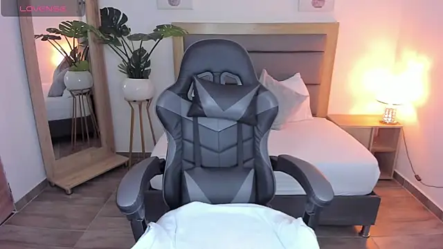 Snapshot of irantzu_hank chatting on January 2025 12:24:01 PM irantzu hank online show from January 2025 12:24:01 PM