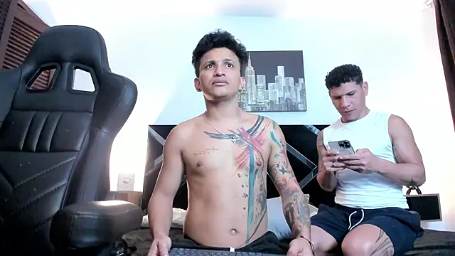 nakedfoam1 online show from April 2026 04:10:02 AM