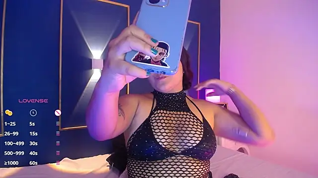 Snapshot of MeghanBurn chatting on March 2025 10:27:02 PM MeghanBurn online show from March 2025 10:27:02 PM