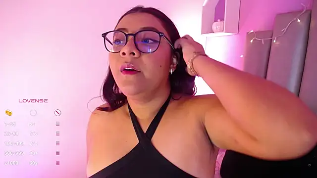 Snapshot of MeghanBurn chatting on March 2025 01:12:02 PM MeghanBurn online show from March 2025 01:12:02 PM