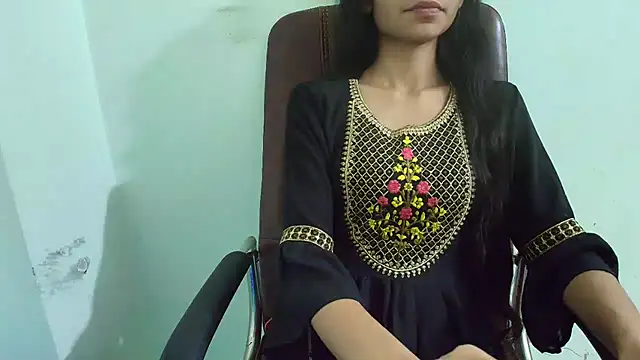 Snapshot of Srabontii chatting on March 2025 06:21:02 PM Srabontii online show from March 2025 06:21:02 PM