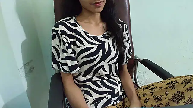 Snapshot of Srabontii chatting on March 2025 09:16:02 AM Srabontii online show from March 2025 09:16:02 AM