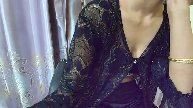 Snapshot of Srabontii chatting on September 2025 06:30:02 PM Srabontii online show from September 2025 06:30:02 PM