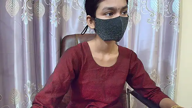 Snapshot of Srabontii chatting on October 2025 06:39:02 PM Srabontii online show from October 2025 06:39:02 PM