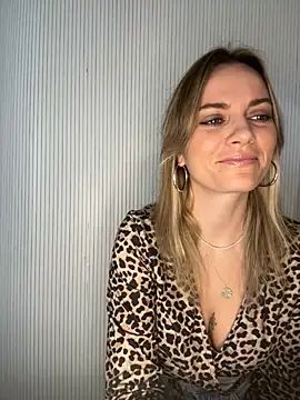 Snapshot of Milla__one chatting on October 2025 08:57:01 AM Milla one online show from October 2025 08:57:01 AM