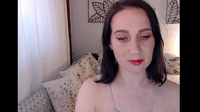 Snapshot of pepper_milf chatting on May 2026 03:51:01 PM pepper milf online show from May 2026 03:51:01 PM