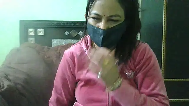 couplesuni online show from February 2025 04:05:01 AM