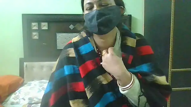 couplesuni online show from February 2025 10:50:02 AM