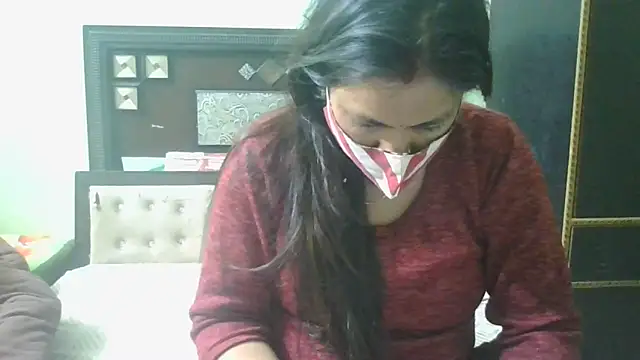 couplesuni online show from February 2025 10:28:02 AM