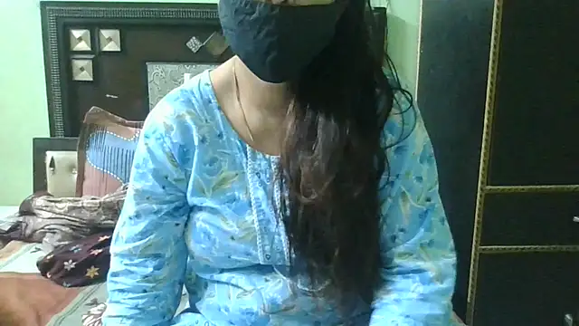 couplesuni online show from September 2025 02:33:01 AM