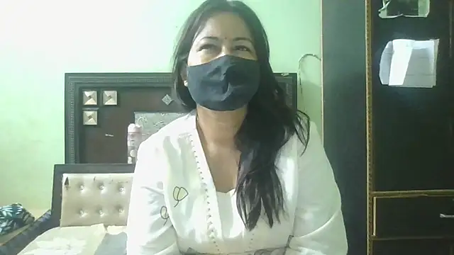 couplesuni online show from May 2026 02:27:02 AM