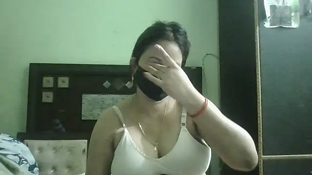 couplesuni online show from July 2026 05:32:01 AM