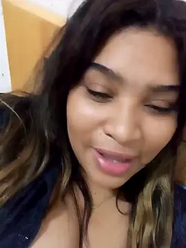 Snapshot of ambarlennoix chatting on January 2025 05:00:01 AM ambarlennoix online show from January 2025 05:00:01 AM