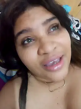 Snapshot of ambarlennoix chatting on January 2025 08:50:01 AM ambarlennoix online show from January 2025 08:50:01 AM