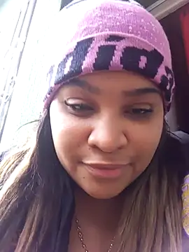 Snapshot of ambarlennoix chatting on February 2025 12:08:02 PM ambarlennoix online show from February 2025 12:08:02 PM