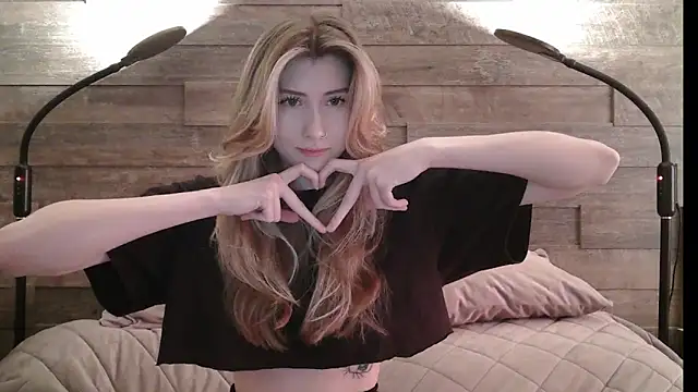 Snapshot of ErikaShyy chatting on March 2025 07:19:01 AM ErikaShyy online show from March 2025 07:19:01 AM