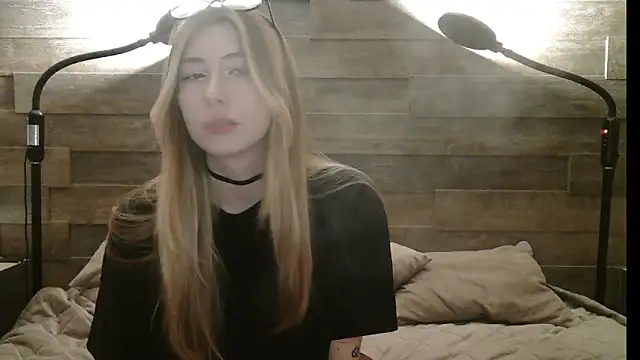 Snapshot of ErikaShyy chatting on December 2025 11:15:01 AM ErikaShyy online show from December 2025 11:15:01 AM