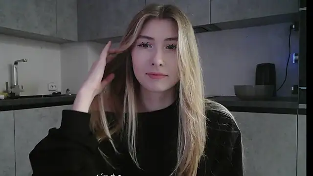 Snapshot of ErikaShyy chatting on December 2025 10:46:02 AM ErikaShyy online show from December 2025 10:46:02 AM