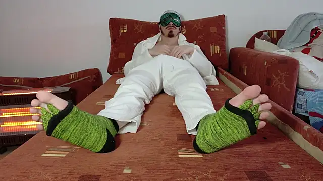 BarefootOmg online show from February 2026 06:50:01 AM