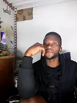 Snapshot of bull_Giant chatting on December 2024 08:28:01 PM bull Giant online show from December 2024 08:28:01 PM