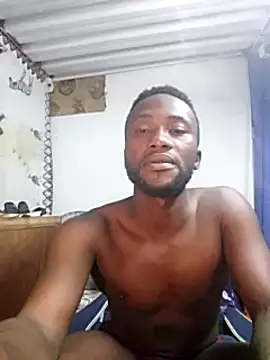 Snapshot of bull_Giant chatting on December 2024 11:32:01 PM bull Giant online show from December 2024 11:32:01 PM