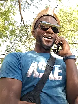 Snapshot of bull_Giant chatting on December 2024 11:55:02 AM bull Giant online show from December 2024 11:55:02 AM