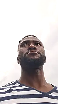 Snapshot of bull_Giant chatting on December 2024 02:00:02 PM bull Giant online show from December 2024 02:00:02 PM