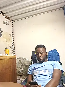 Snapshot of bull_Giant chatting on December 2024 09:17:01 PM bull Giant online show from December 2024 09:17:01 PM