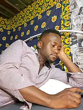 Snapshot of bull_Giant chatting on December 2024 02:01:01 AM bull Giant online show from December 2024 02:01:01 AM