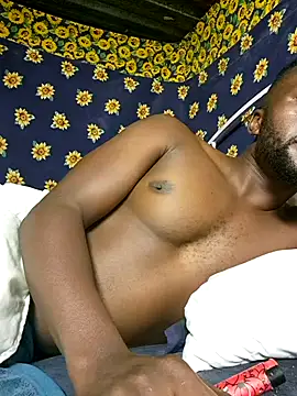 Snapshot of bull_Giant chatting on February 2025 02:22:02 AM bull Giant online show from February 2025 02:22:02 AM