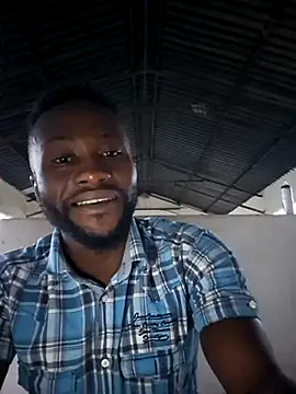 Snapshot of bull_Giant chatting on February 2025 04:56:02 PM bull Giant online show from February 2025 04:56:02 PM