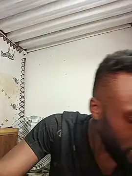 Snapshot of bull_Giant chatting on February 2025 11:45:01 PM bull Giant online show from February 2025 11:45:01 PM