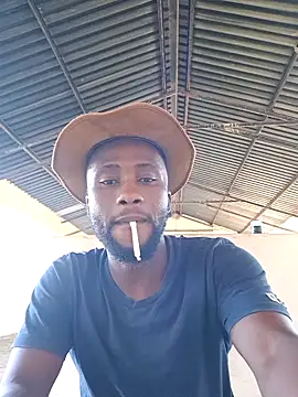 Snapshot of bull_Giant chatting on February 2025 03:53:02 PM bull Giant online show from February 2025 03:53:02 PM